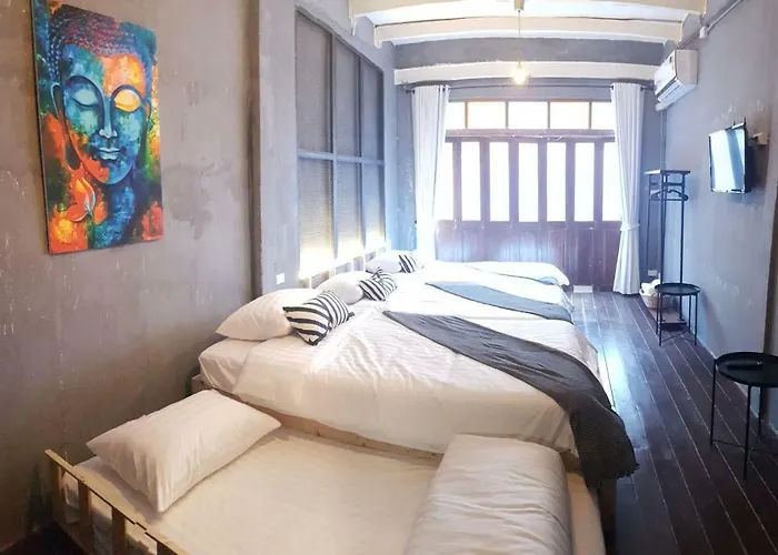 La Casa Sathorn 11 *