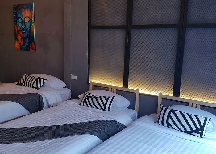 La Casa Sathorn 11 Gasthof